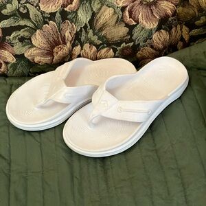 Sperry Windward Float Thong